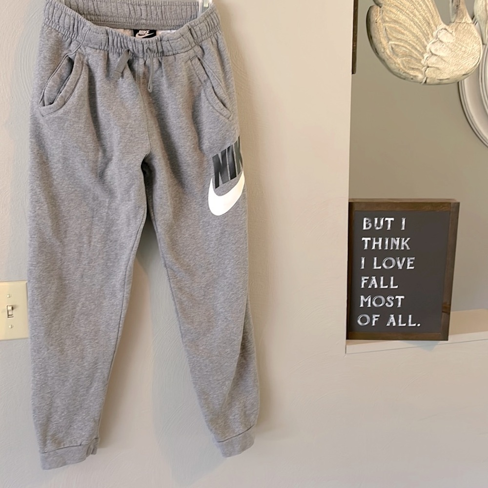 Boys Nike cuff sweat pants with drawstring